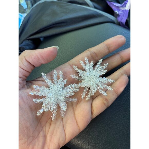 Clip on Chunky Clear Acrylic earrings , big studs snow flake star white earrings - Picture 1 of 6